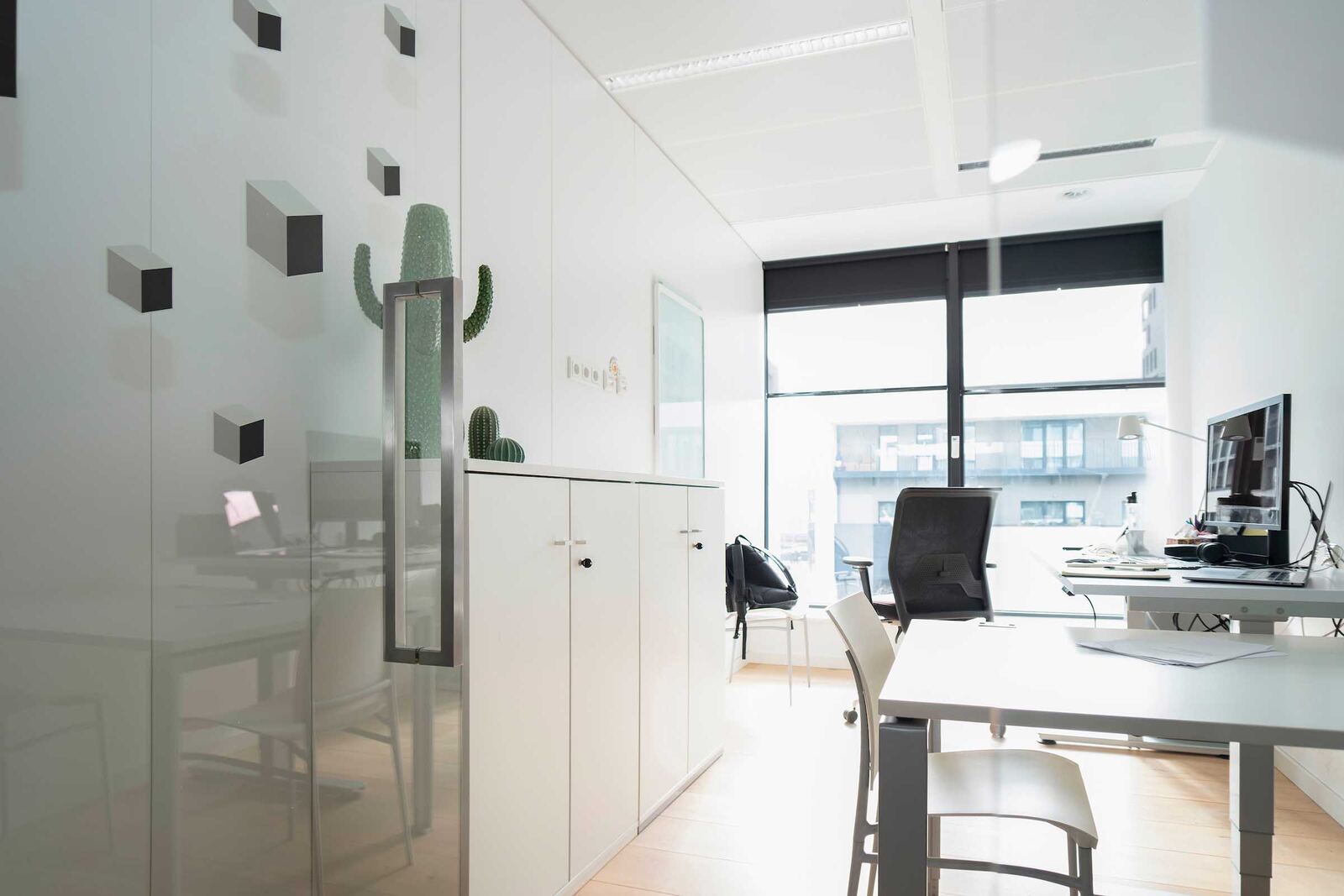 Bureau individuel vitré